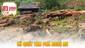 Lũ quét trong đêm tàn phá xã biên giới Nghệ An, nhiều nhà dân bị cuốn trôi trong chớp mắt